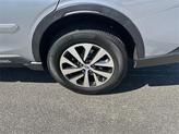 Thumbnail of 2022 Ice Silver Metallic Subaru Outback