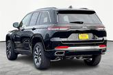 Thumbnail of 2025 Diamond Black Crystal Pearlcoat Jeep Grand Cherokee