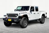 Thumbnail of 2025 Bright White Clearcoat Jeep Gladiator