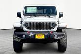 Thumbnail of 2025 Bright White Clearcoat Jeep Gladiator