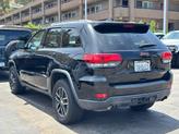 Thumbnail of 2017 Diamond Black Crystal Pearlcoat Jeep Grand Cherokee