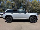 Thumbnail of 2025 Silver Zynith Jeep Grand Cherokee