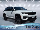 Photo of 2025 Bright White Clearcoat Jeep Grand Cherokee