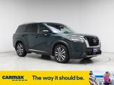 Photo of 2022 Green Nissan Pathfinder