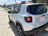 Thumbnail of 2019 Glacier Metallic Clearcoat Jeep Renegade