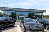 Thumbnail of 2023 Himalayan Gray Genesis GV80