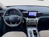 Thumbnail of 2020 Oxford White Ford Explorer