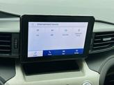 Thumbnail of 2020 Oxford White Ford Explorer