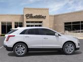 Thumbnail of 2025 Crystal White Tricoat Cadillac XT5