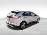 Thumbnail of 2022 Silver Metallic Ford Edge