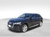 Thumbnail of 2019 Black Audi Q5