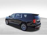 Thumbnail of 2024 Onyx Black GMC Yukon XL