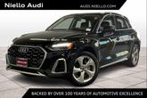 Photo of 2022 Mythos Black Metallic Audi Q5