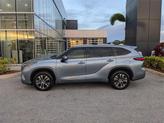 Thumbnail of 2021 Moon Dust Toyota Highlander