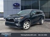 Photo of 2022 Midnight Black Metallic Toyota Highlander Hybrid
