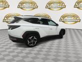 Thumbnail of 2022 Quartz White Hyundai TUCSON