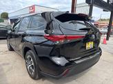 Thumbnail of 2023 Midnight Black Metallic Toyota Highlander