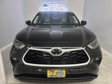 Photo of 2023 Midnight Black Metallic Toyota Highlander