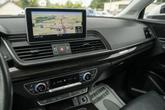 Thumbnail of 2019 Glacier White Metallic Audi Q5