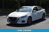 Thumbnail of 2020 Pearl White Tricoat Nissan Altima