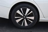 Thumbnail of 2020 Pearl White Tricoat Nissan Altima