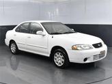Photo of 2002 Cloud White Nissan Sentra