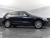 Thumbnail of 2011 Deep Sea Blue Pearl Effect Audi Q5