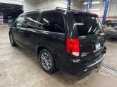 Thumbnail of 2017 Black Onyx Crystal Pearlcoat Dodge Grand Caravan