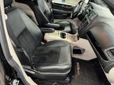 Thumbnail of 2017 Black Onyx Crystal Pearlcoat Dodge Grand Caravan