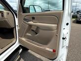 Thumbnail of 2005 Summit White GMC Sierra 2500