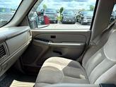 Thumbnail of 2005 Summit White GMC Sierra 2500