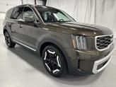 Photo of 2025 Dark Moss Kia Telluride