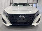 Thumbnail of 2024 Pearl White Tricoat Nissan Altima
