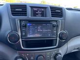 Thumbnail of 2013 Magnetic Gray Metallic Toyota Highlander