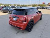 Thumbnail of 2020 Orange Metallic MINI Hardtop
