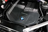 Thumbnail of 2022 Mineral White Metallic BMW X7