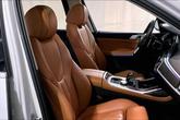 Thumbnail of 2022 Mineral White Metallic BMW X7