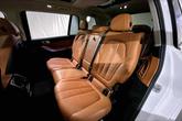 Thumbnail of 2022 Mineral White Metallic BMW X7