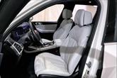 Thumbnail of 2024 Mineral White Metallic BMW X7