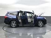 Thumbnail of 2018 Obsidian Blue Pearl Honda Pilot
