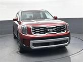 Thumbnail of 2023 Red Kia Telluride