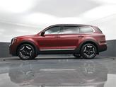 Thumbnail of 2023 Red Kia Telluride