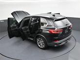Thumbnail of 2019 Black Sapphire Metallic BMW X5