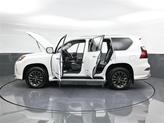 Thumbnail of 2019 Starfire Pearl Lexus GX 460