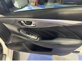 Thumbnail of 2017 White INFINITI Q50