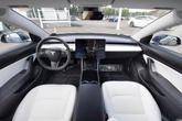 Thumbnail of 2018 Deep Blue Metallic Tesla Model 3