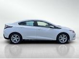 Thumbnail of 2018 Iridescent Pearl Tricoat Chevrolet Volt