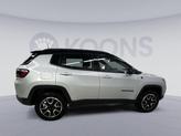 Thumbnail of 2024 Silver Zynith Metallic Clearcoat Jeep Compass