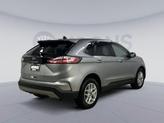 Thumbnail of 2022 Iconic Silver Metallic Ford Edge