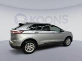 Thumbnail of 2022 Iconic Silver Metallic Ford Edge